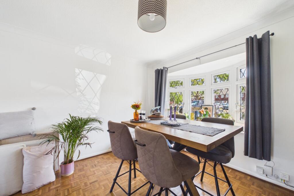 Burlsdon Way, Bullbrook, Bracknell, Berkshire, RG12 - View 3