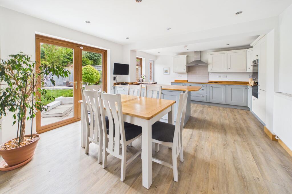 House in Stockton-on-Tees - More