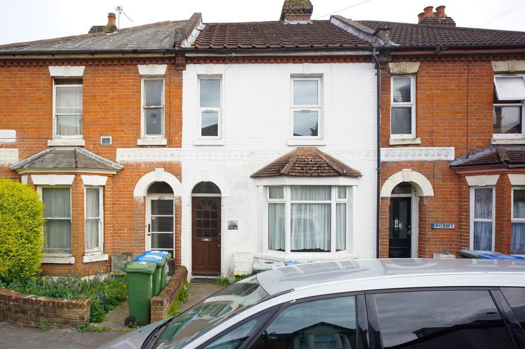 Main image of property: Avenue Road, Central