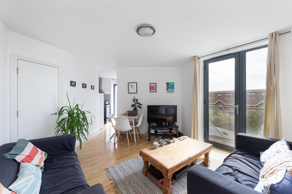 Main image of property: 6 Valentia Place, Sw9