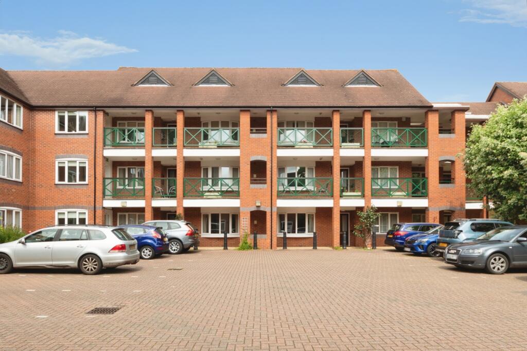 Main image of property: Deerhurst Court, Solihull, West Midlands, B91