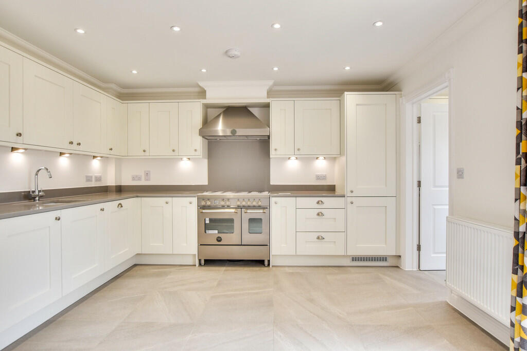 Woodlands Park, New Homes photo 2