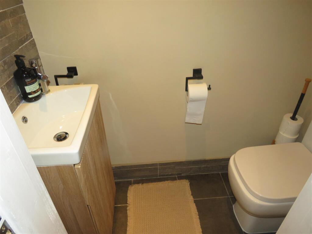 Farnworth Grove, Birmingham photo 3