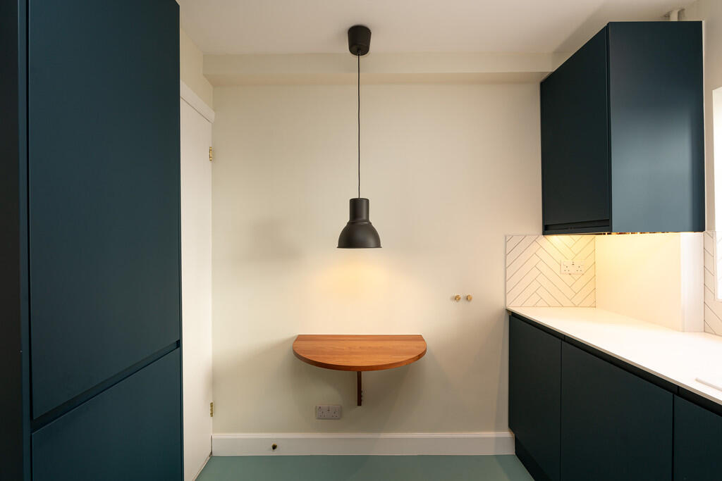 Apartment in London - View 5