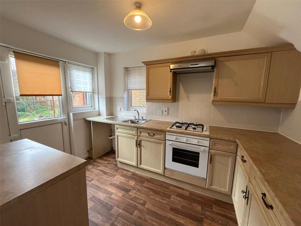 Russell Road, Toddington, Dunstable photo 4