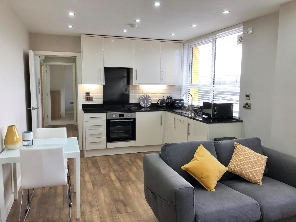 Main image of property: Kirkstall Gate, Kirkstall, Leeds, LS5
