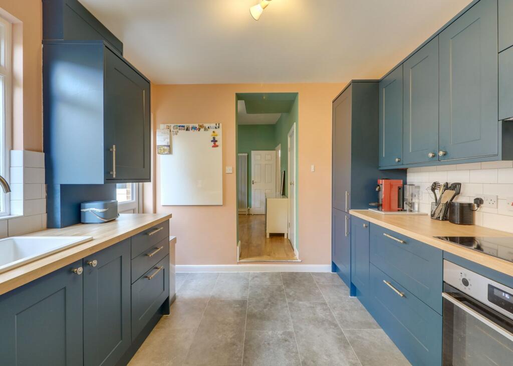 House in London - View 5