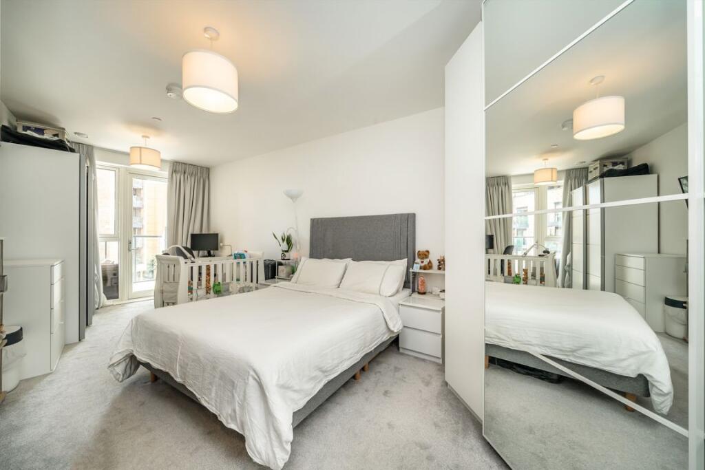 Apartment in Twickenham - View 4