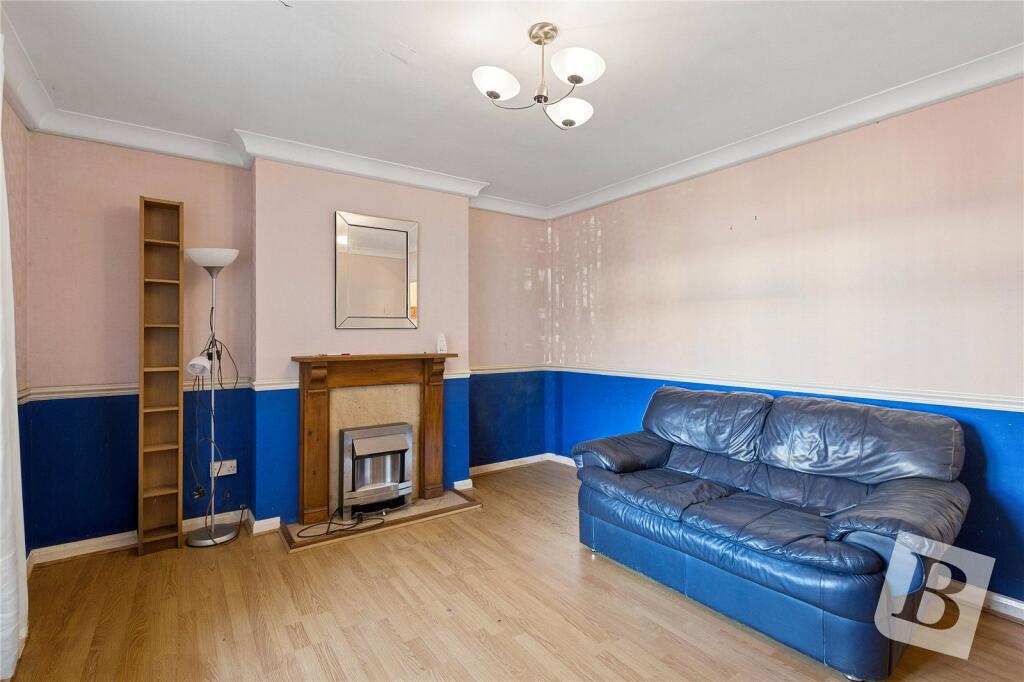 Apartment in Thurrock, Essex - View 2