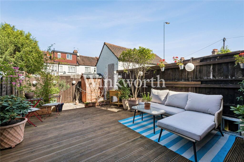 Apartment in London - View 3