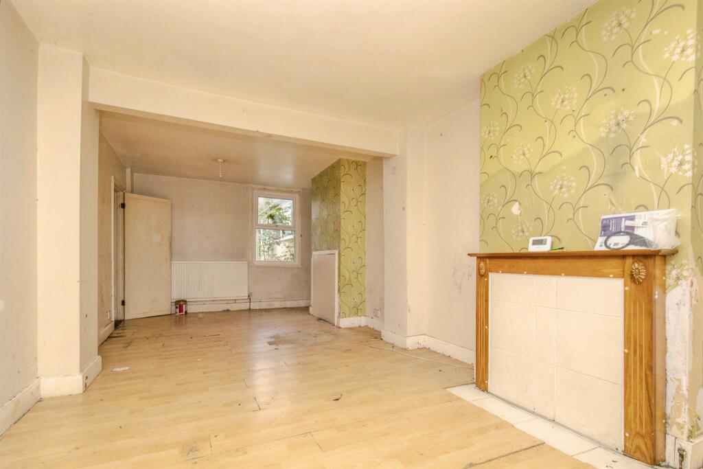 House in Parkeston, Ramsey and Parkeston - View 4
