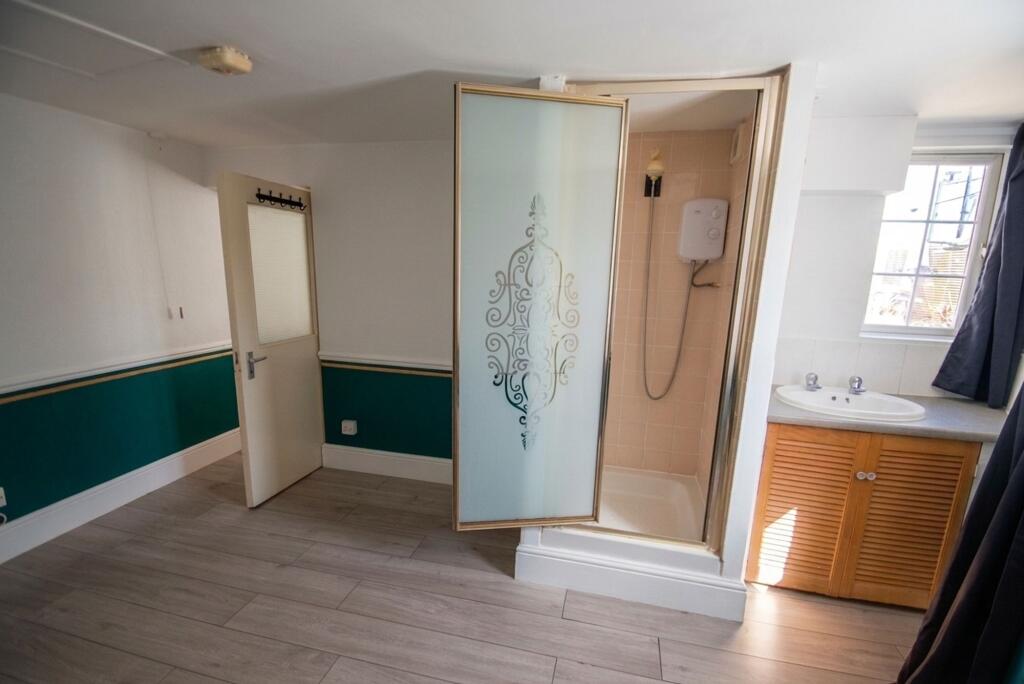 Apartment in Milton Keynes - More