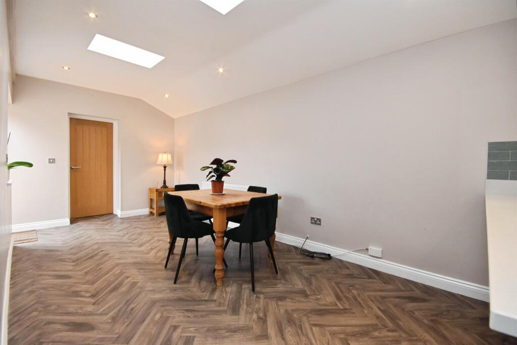 Keene Way, Galleywood, Chelmsford photo 4