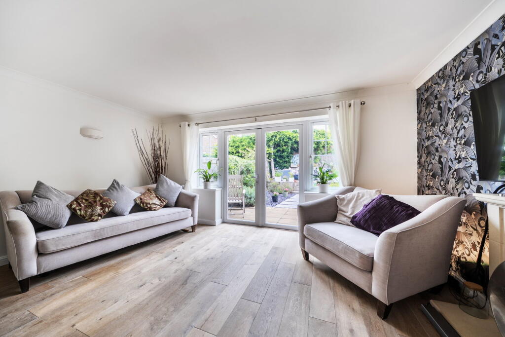 House in Redhill - View 4