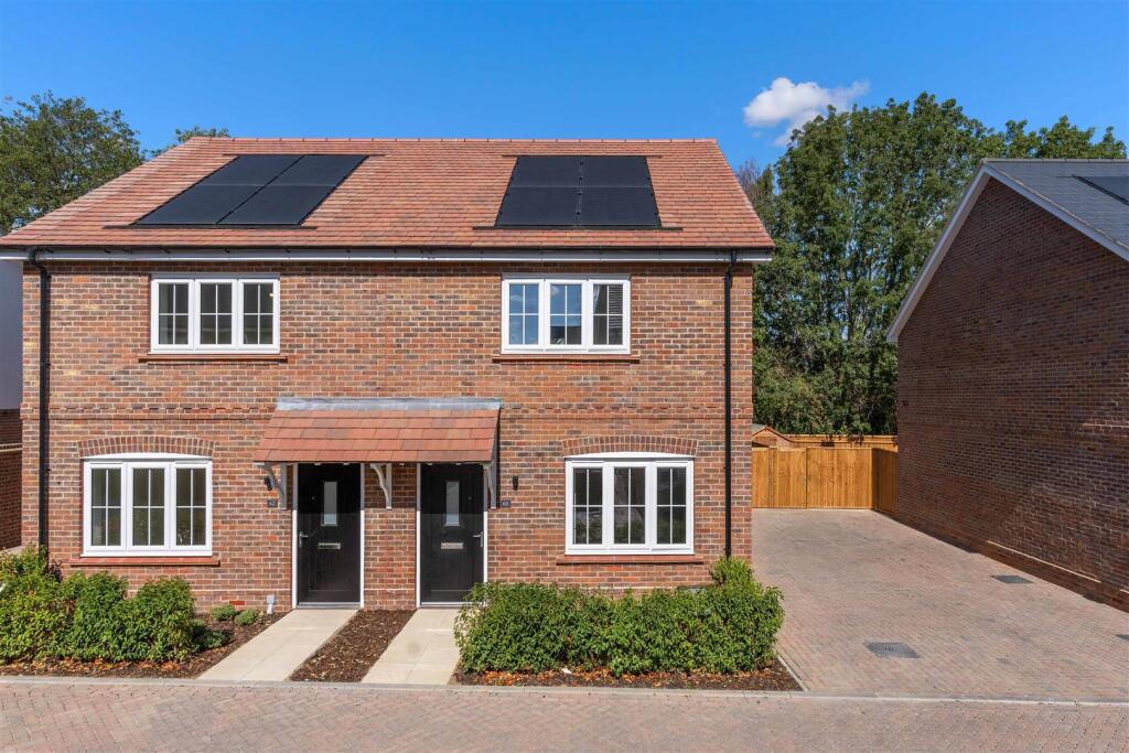 Main image of property: The Ashbank, Warwick Place, Hammondstreet Road, Cheshunt