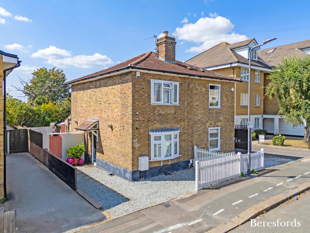 2-bed semi-detached on Carlisle Road, Romford, RM1, £475,000