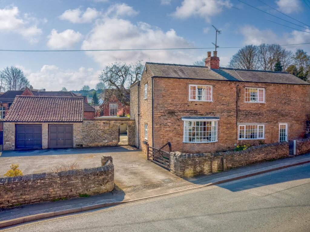 4-bed detached on High Street, Whitwell, S80, £450,000