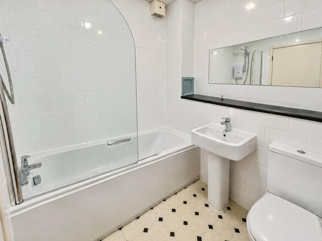 Apartment in Coventry - View 5