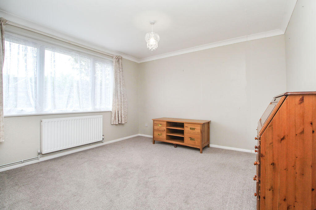 House in Bedford - View 3