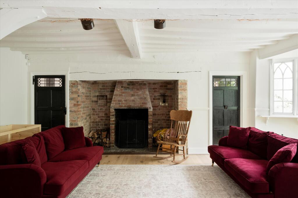 House in Redhill - More