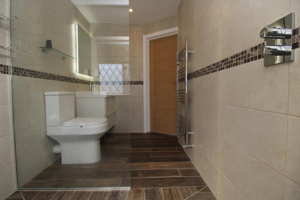 Additional image 22 of Grove Avenue, Harpenden, AL5