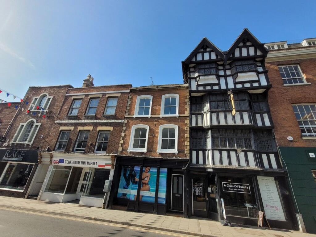 Main image of property: High Street, Tewkesbury