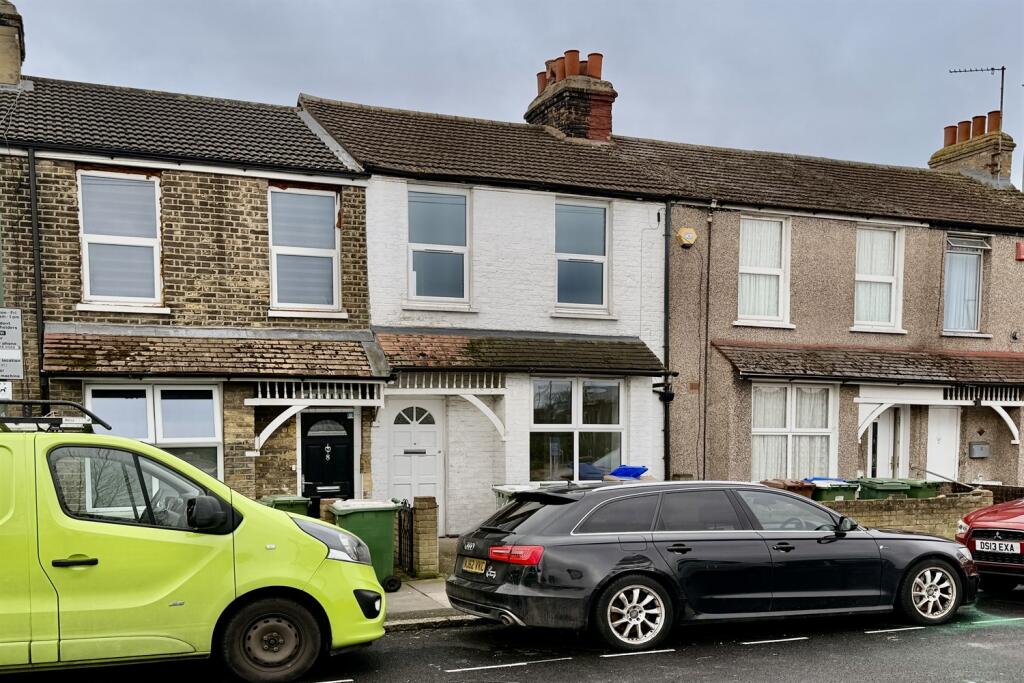 Main image of property: Overton Road, SE2