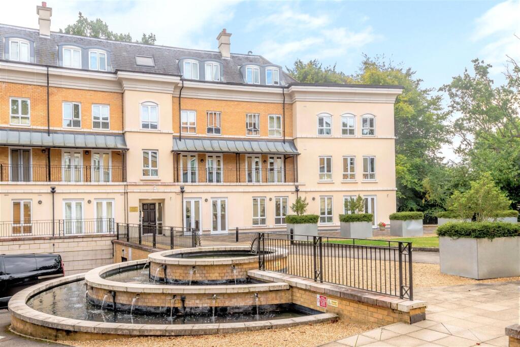 Main image of property: Heathside Crescent, Woking, Surrey, GU22
