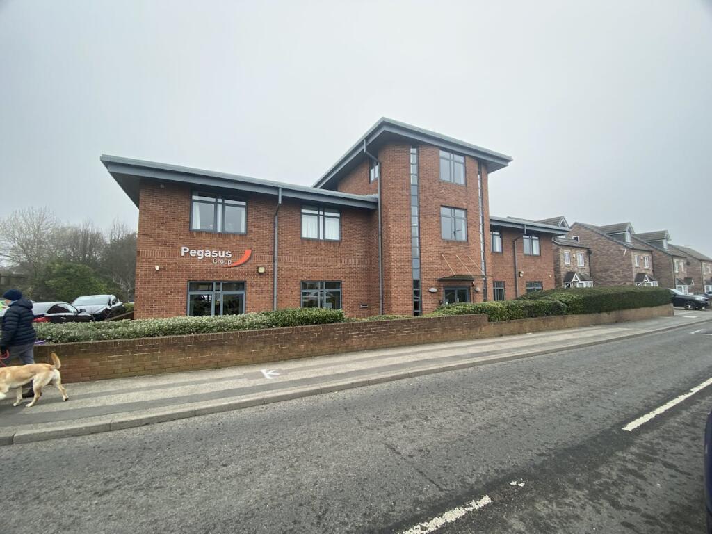 Main image of property: Pavilion Court, Green Lane, Garforth, Leeds, LS25 2AF
