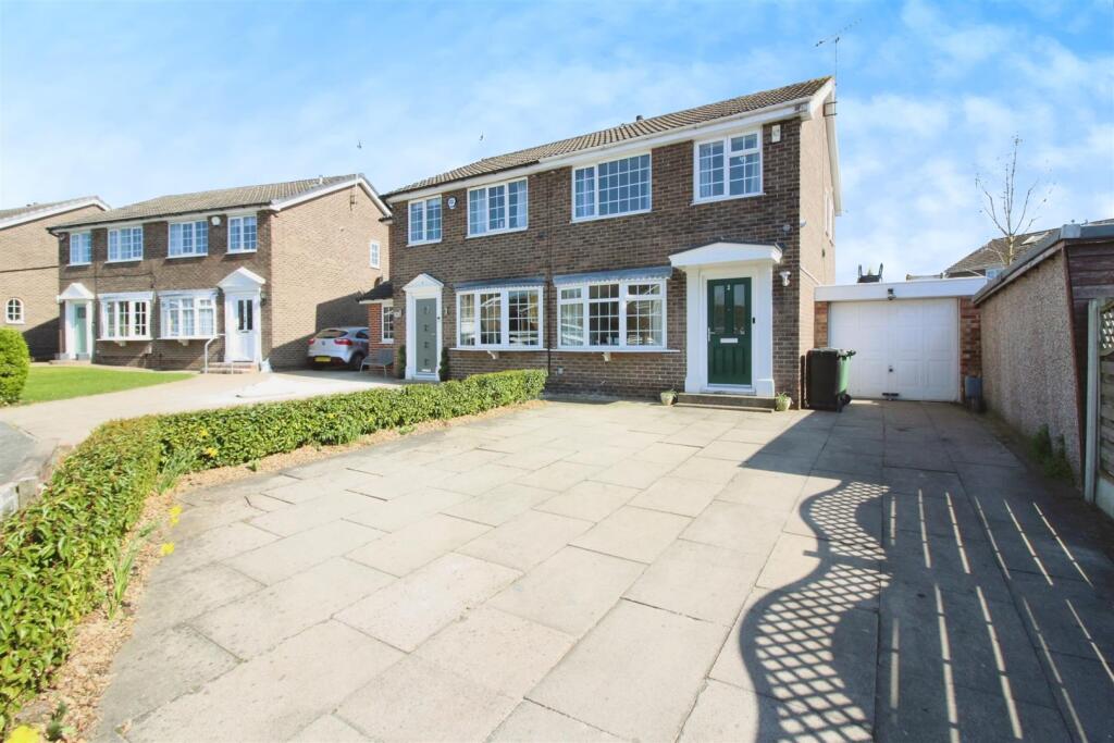 Main image of property: Moorgate Avenue, Kippax, Leeds