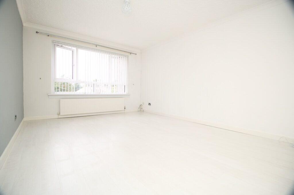 Lomond Place, Condorrat, Cumbernauld photo 4