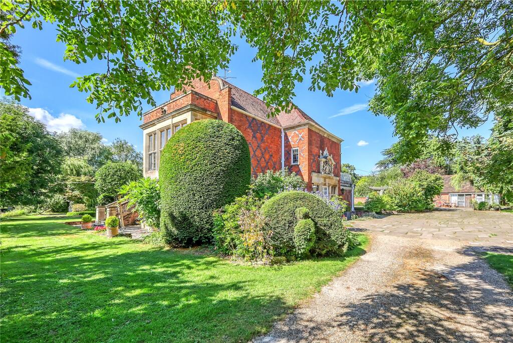 Main image of property: Easton Lodge, Little Easton, Dunmow, Essex, CM6