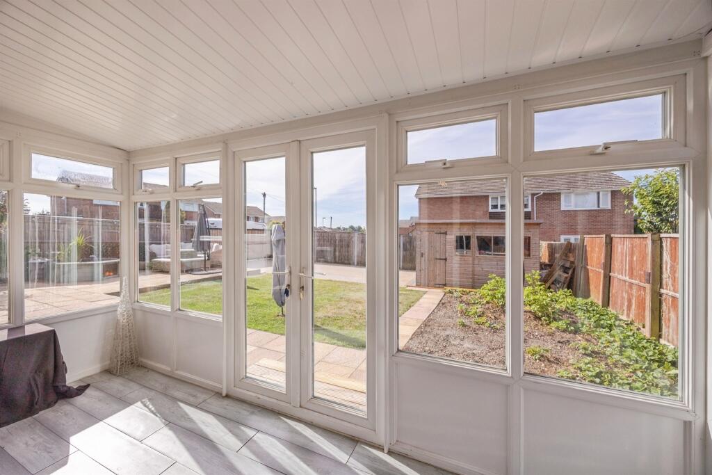 House in Havant, Hampshire - View 5