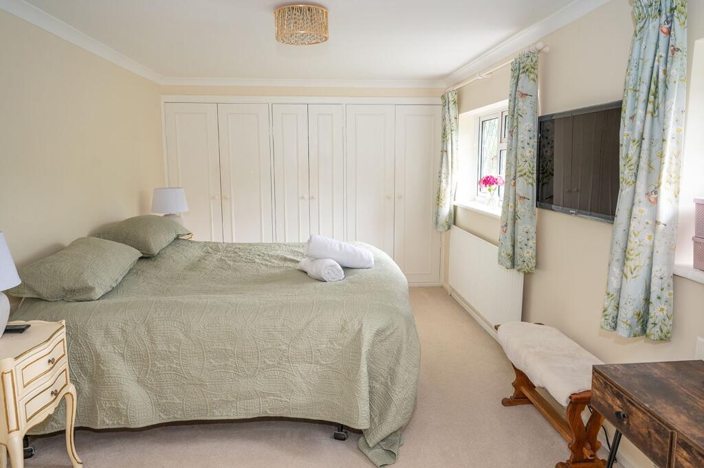 High Hurst Close, Newick, BN8 photo 5
