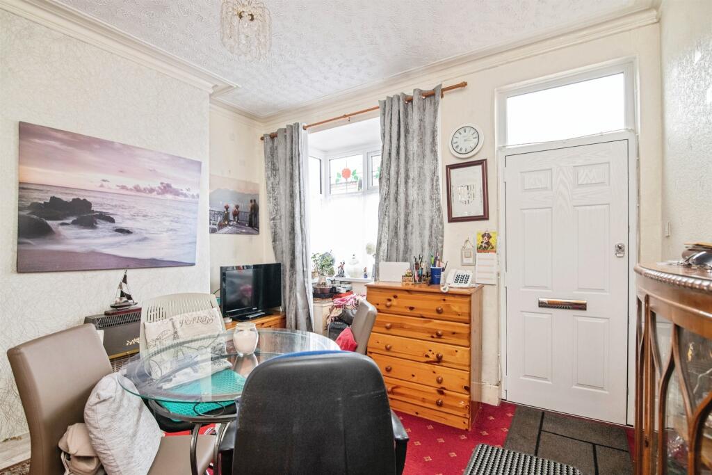 House in Sandwell, Jarvis - View 5