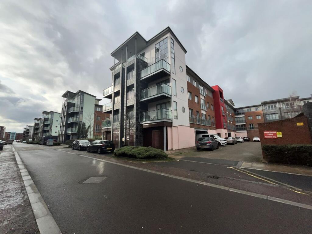 Main image of property: 82 Cameronian Square, Worsdell Drive, Gateshead, Tyne And Wear, NE8 2DB