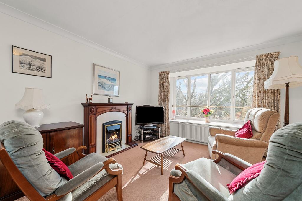 Apartment in Stirling - View 3