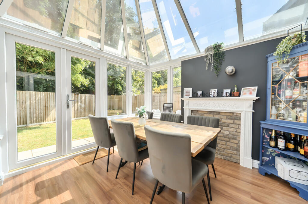 Flemish Place, Warfield, Bracknell - View 3