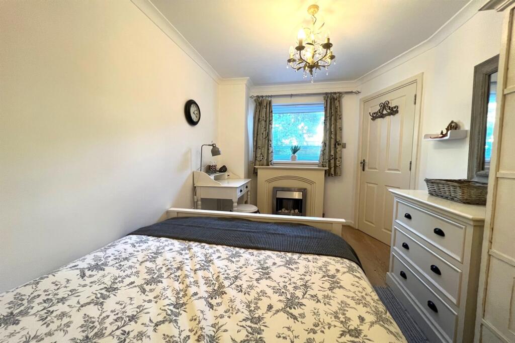 House in London - View 5