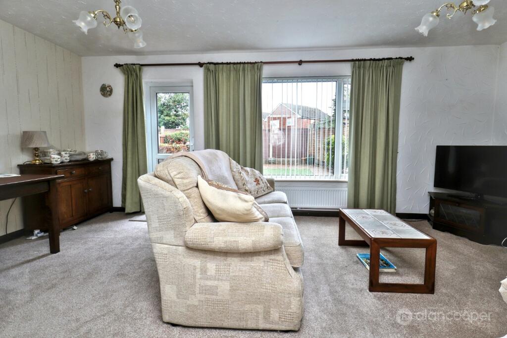 House in Nuneaton and Bedworth, Stockingford - View 2