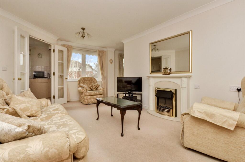 Apartment in Bournemouth, West Moors - View 2