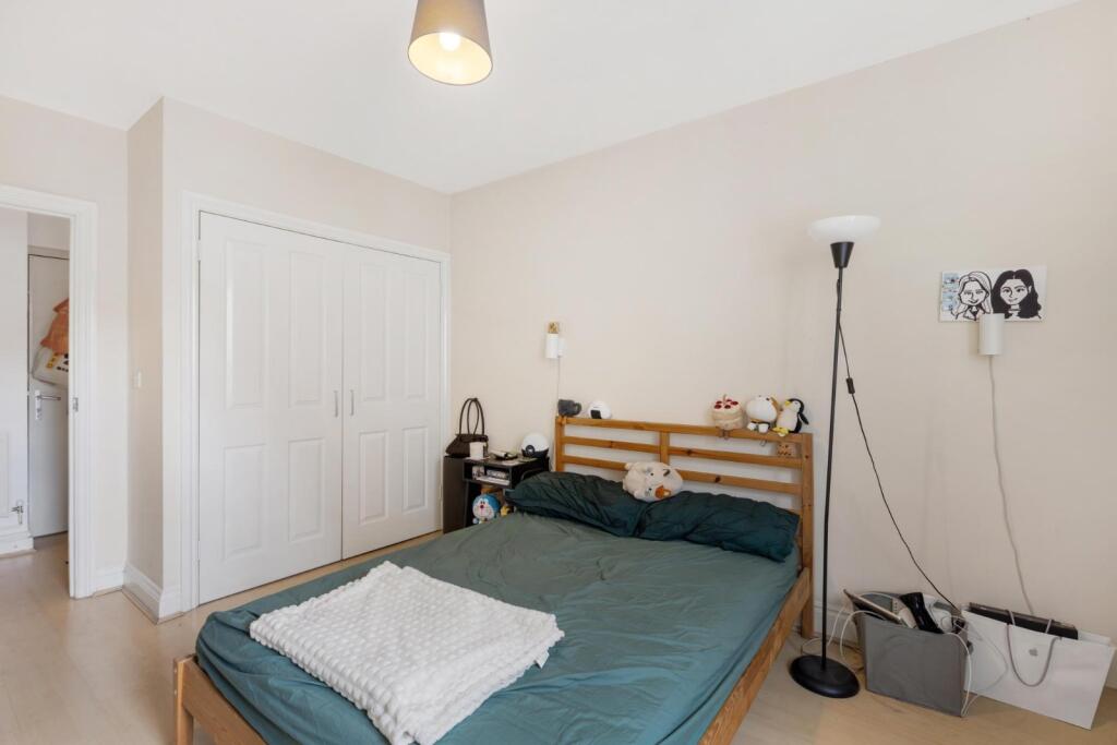 Apartment in London - More