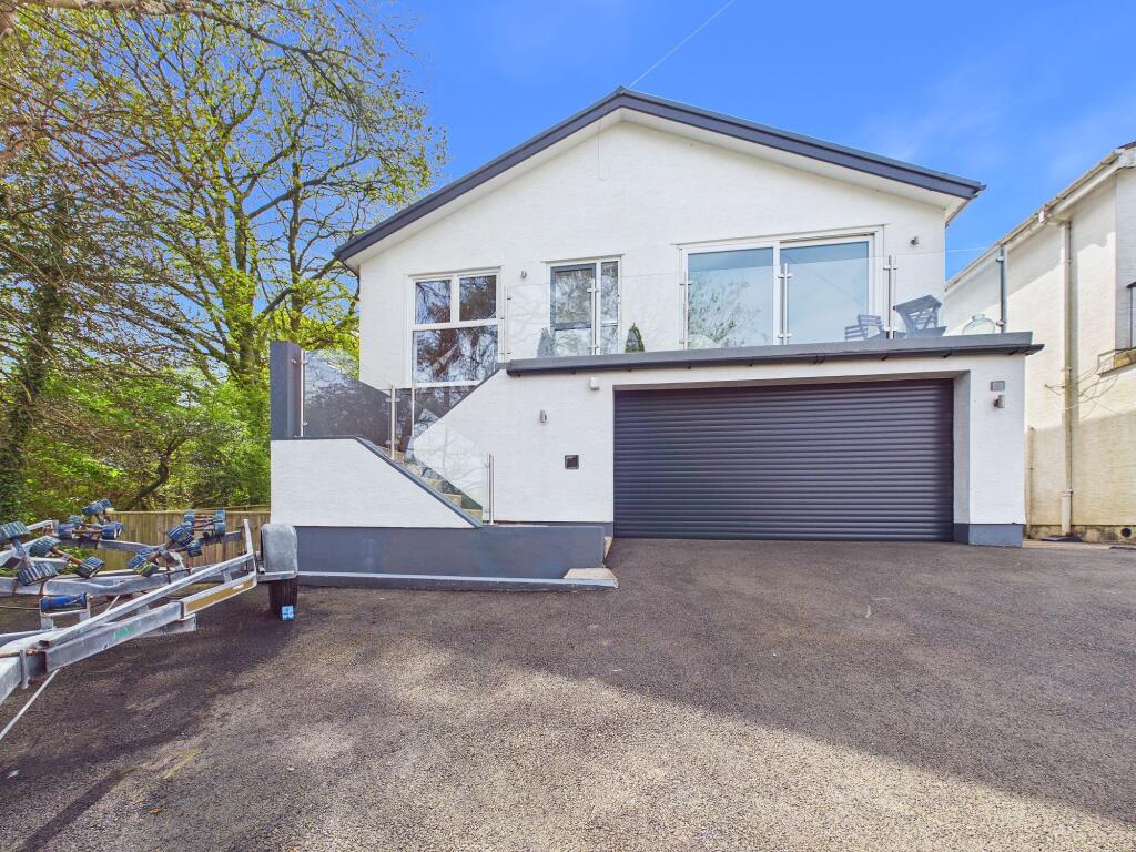 3-bed detached on Scandinavia Heights, Saundersfoot, SA69, £475,000