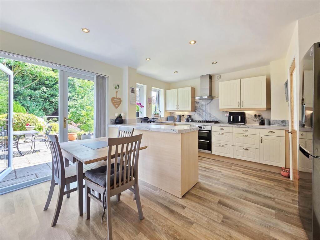 House in Newark and Sherwood, Southwell - View 2