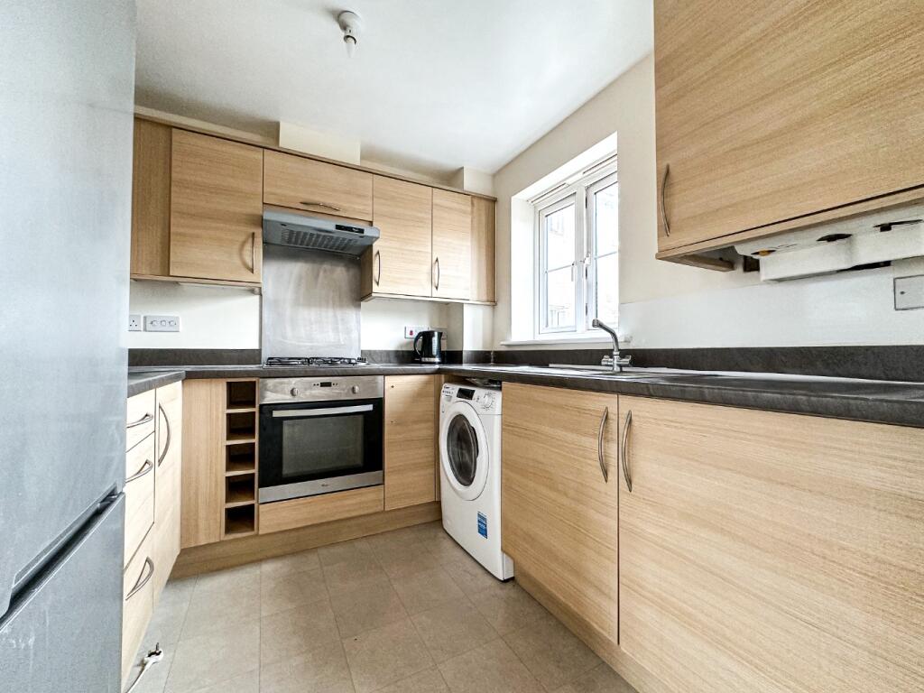 Apartment in Taunton, Somerset - View 4
