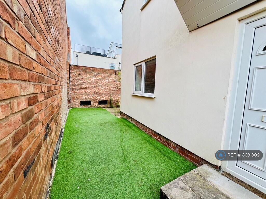 House in Coventry - View 2