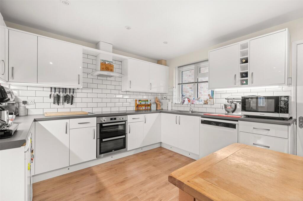 Main image of property: Pinewood Park, Farnborough, Hampshire, GU14