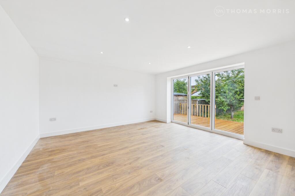House in Finedon, North Northamptonshire - View 3