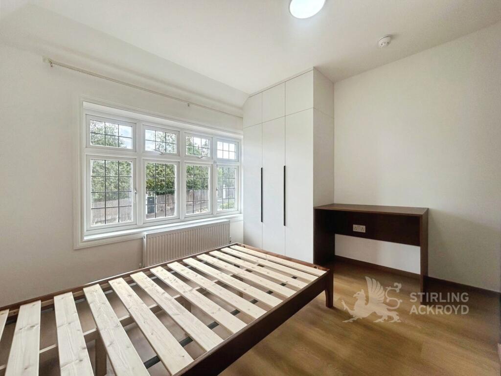 House in Guildford - View 3