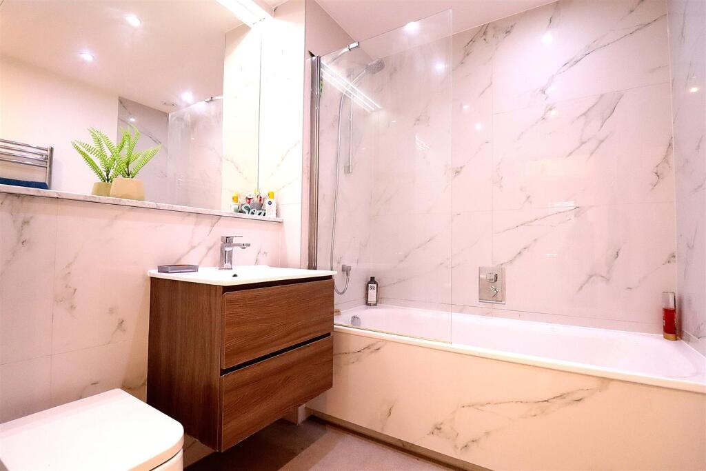 Additional image 4 of Parkgate House, Great North Road, Hatfield